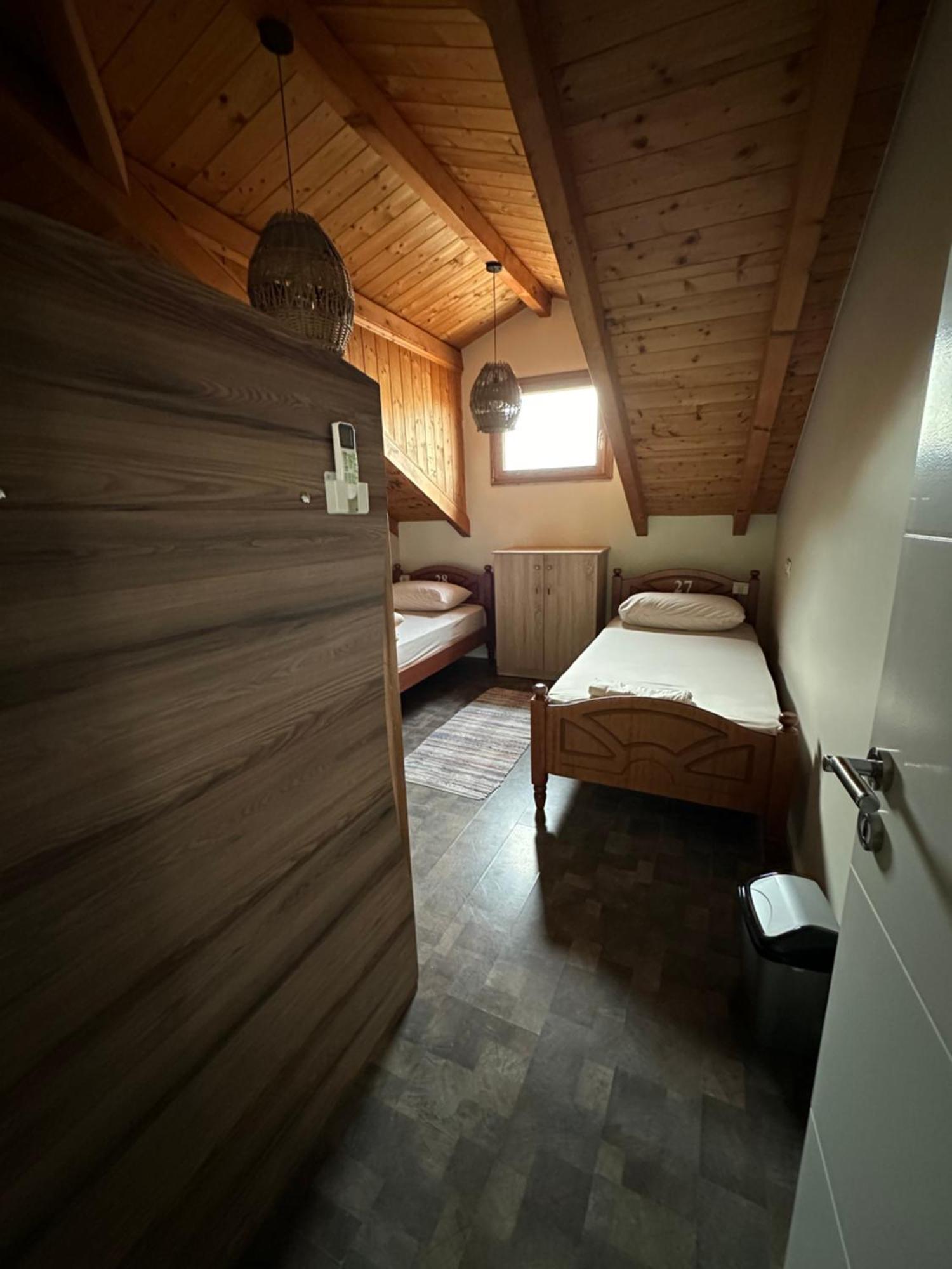 Scodrinon Hostel Shkoder Ngoại thất bức ảnh