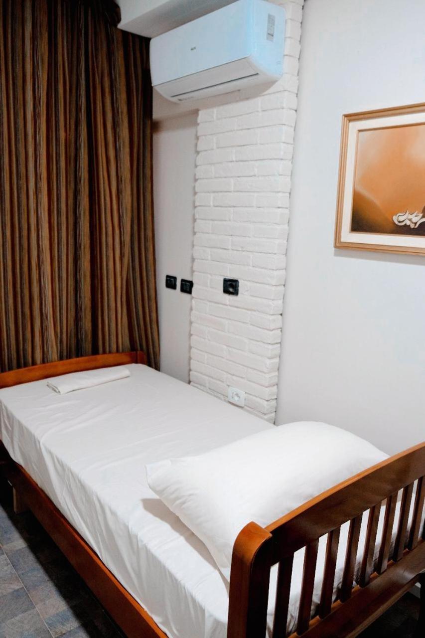 Scodrinon Hostel Shkoder Ngoại thất bức ảnh